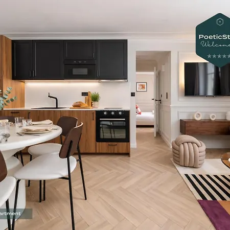 Poeticstay - Louvre - Aboukir-2