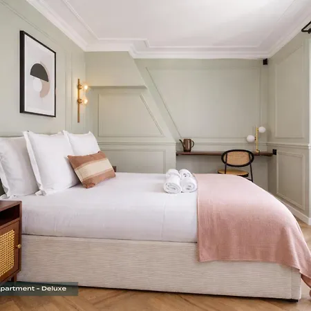 Poeticstay - Louvre - Aboukir-3